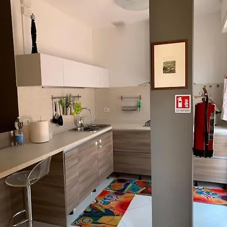 Grande 130mq Con Posto Auto In Giardino Privato * غروسيتو