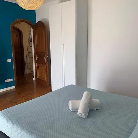 Grande 130mq Con Posto Auto In Giardino Privato شقة غروسيتو